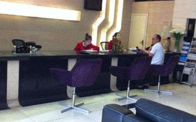 Jiazhou Yihao Hotel - Chengdu