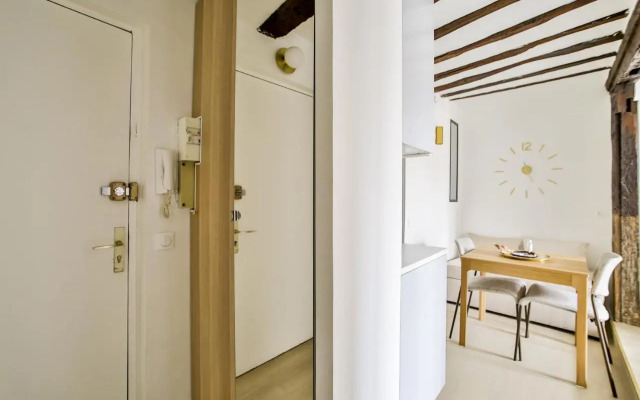 New&renovated cosy flat in The marais !!! 4-5 pers