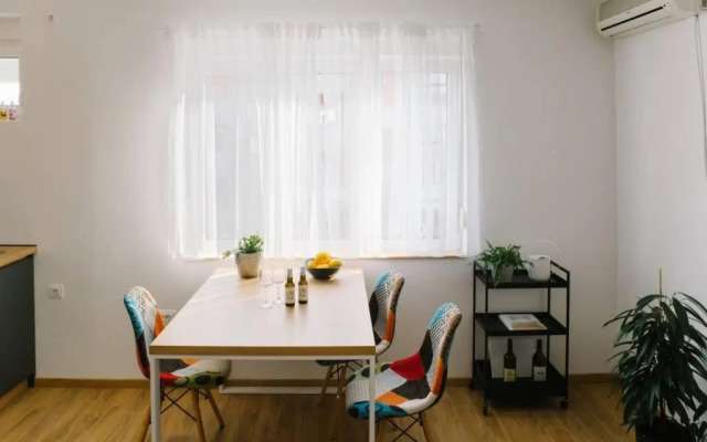 MILLENNIUM bridge cozy apartment TOP location