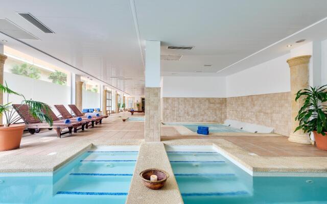 Cabogata Beach Hotel