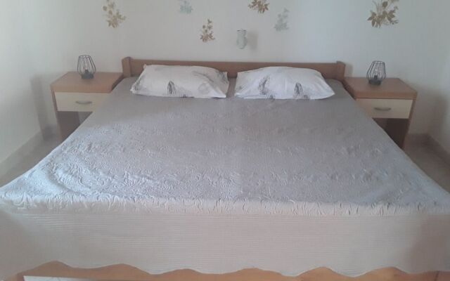 Frane - 20 m From Beach - A2