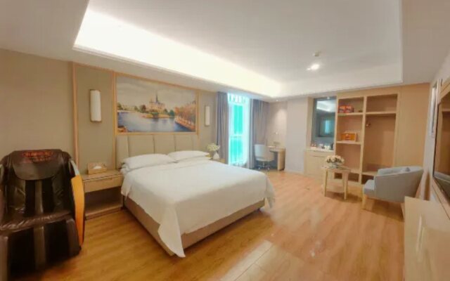 Vienna International Hotel (Chongqing Nanping Pedestrian Street)