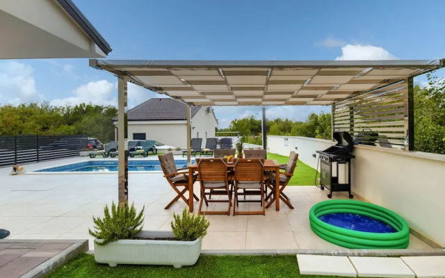 Villa Shaula 2