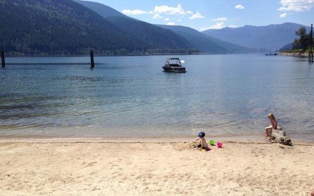 Kokanee Glacier Resort