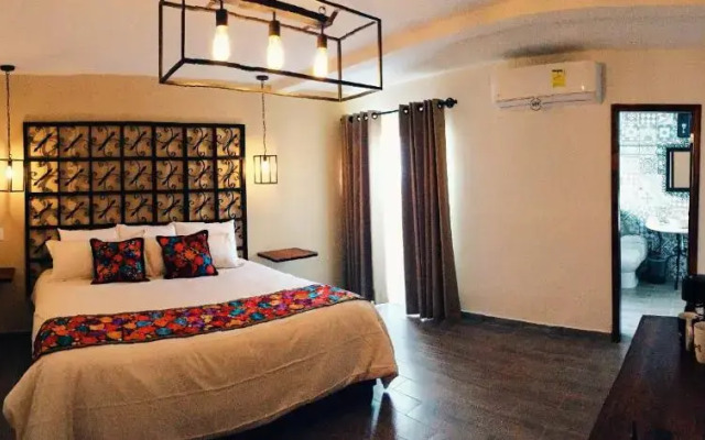 Maria De Nadie Hotel Boutique