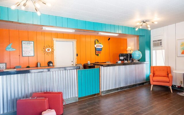 The Atomic Blue Motor-Inn