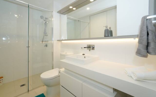 Westend 2 BED APT River Park Close to City UQ Qwe040