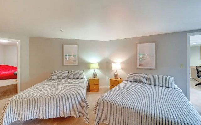 Beautiful Condo w/ Balcony on Lake Chelan!