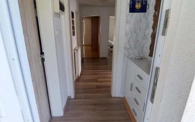 Apartma Ursa