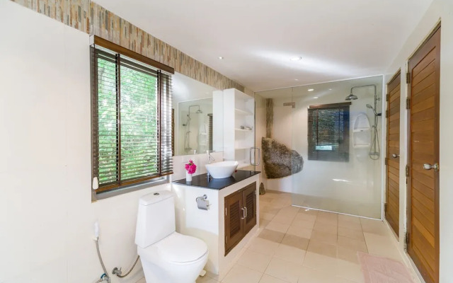 Tropical Sea View Villa