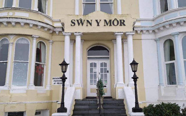 Swn Y Mor Hotel