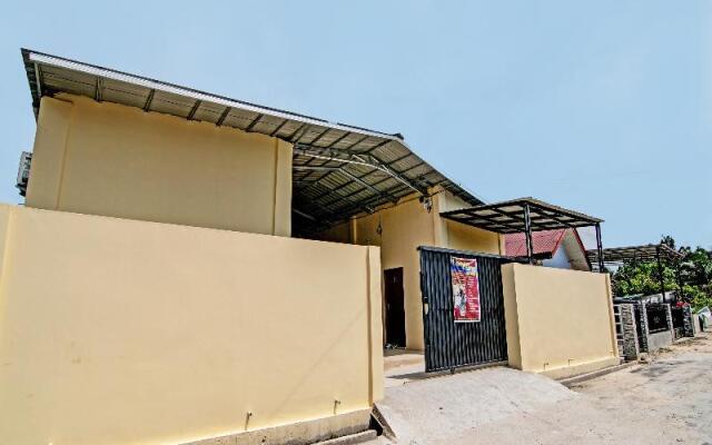 Oyo 91835 Djasur Kost