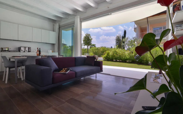 Sirmione Halldis Apartments