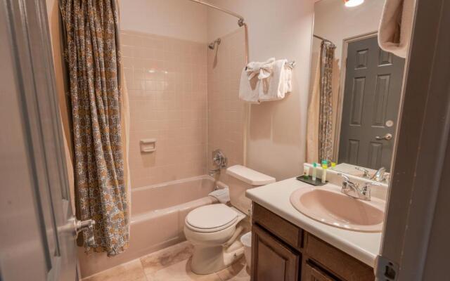 Blue Church Lodge and Townhouses