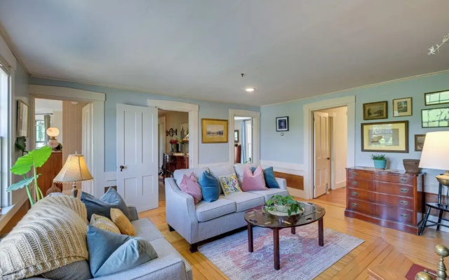 Springvale Farm: Freedom Home With Hiking Trail!
