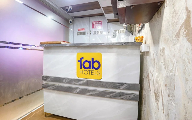 Fabhotel Hans Residency