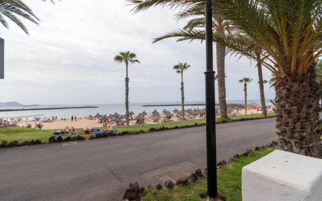Parque Santiago III 200 - Two Bed overlooking beach and ocean