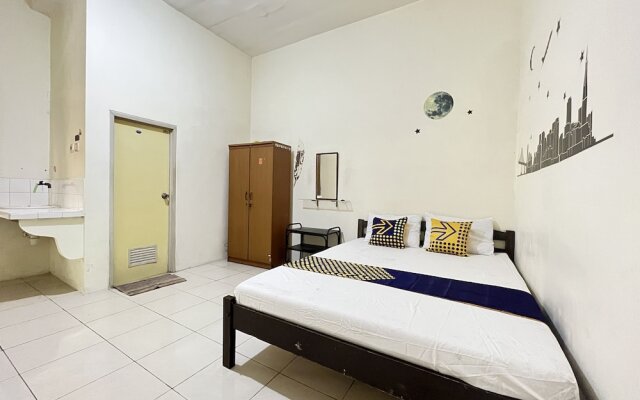 OYO Life 93398 Sudimoro Guest House Syariah