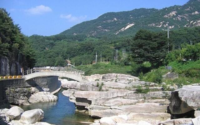 Danyang Bangoksangil Pension