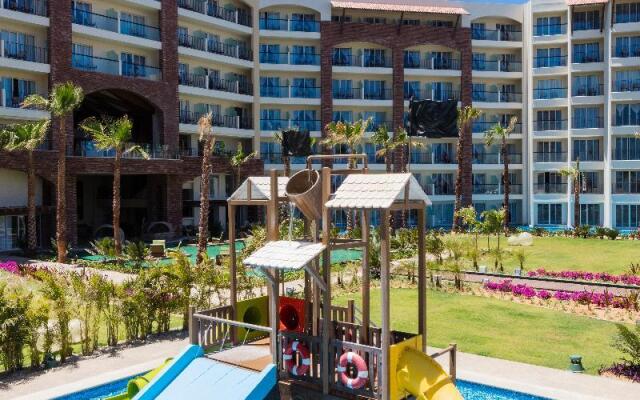 Altitude by Krystal Grand Los Cabos – All Inclusive