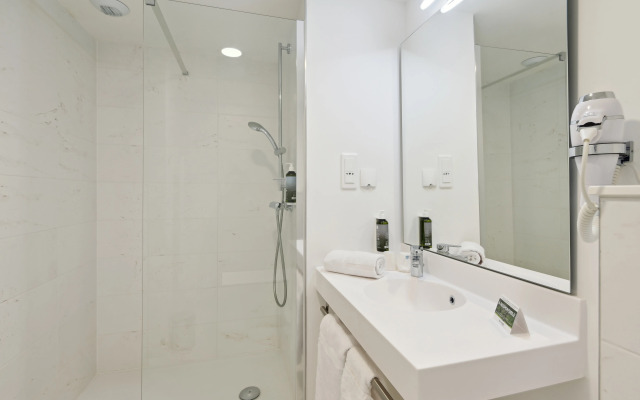 All Suites Appart Hotel Paris Ouest Colombes