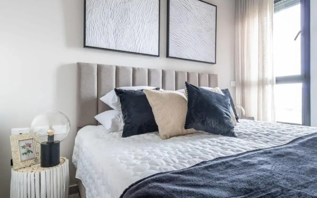 Magical 2BR Parking with amazing view in city gate