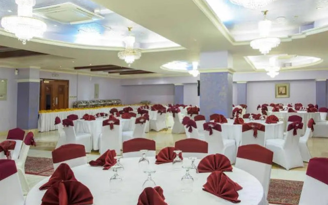 Safeer Plaza Hotel Apartments
