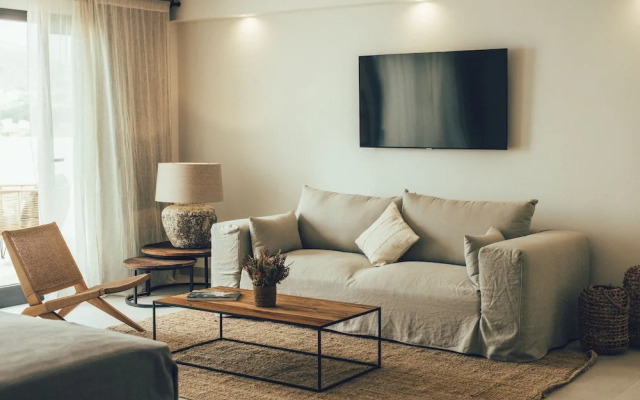 Cala Lanuza Suites