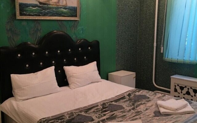 Mini-Hotel Uyut on Novorossiyskoy