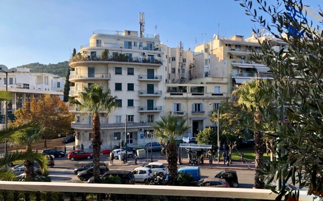 Chic central Athens apartment at Mavilli Sq.