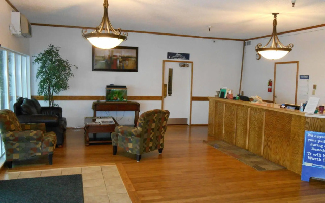 GuestHouse Inn & Suites Eugene / Springfield