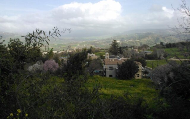 Villa Koumneni