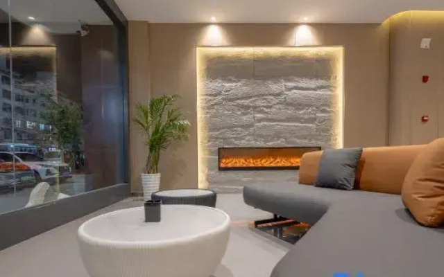 Luhe Elite Hotel