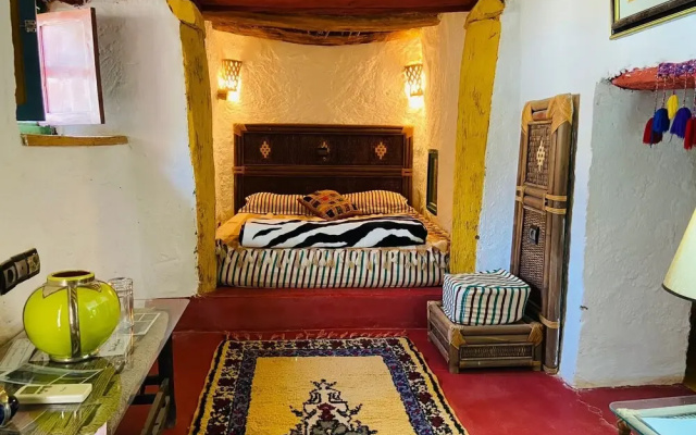 DAR INFIANE Tata