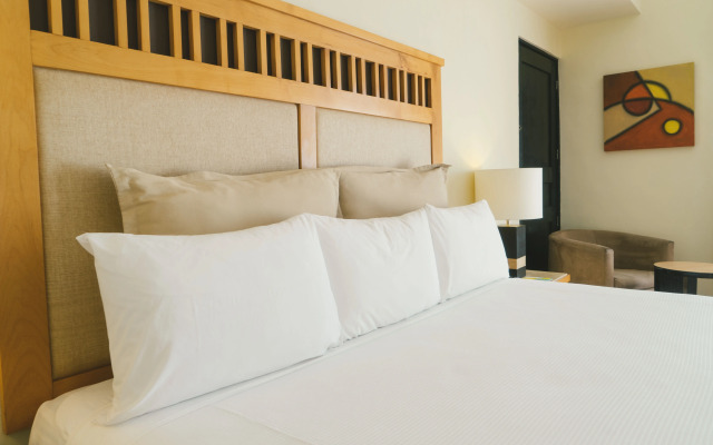 Hotel NYX Cancun All Inclusive