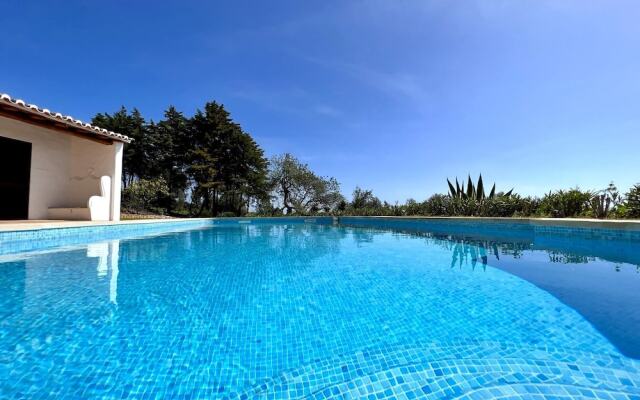 Portimão Bellevue Villa With Pool