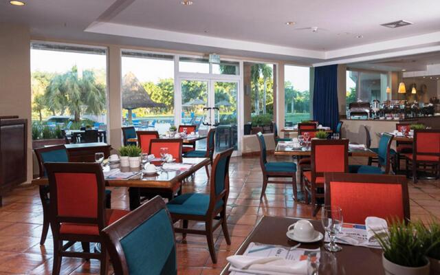 Hodelpa Garden Suites Golf & Convention Center