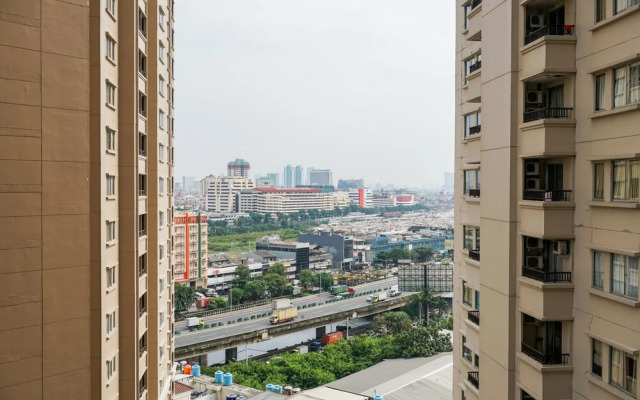 Cozy Studio Menteng Park Apartment