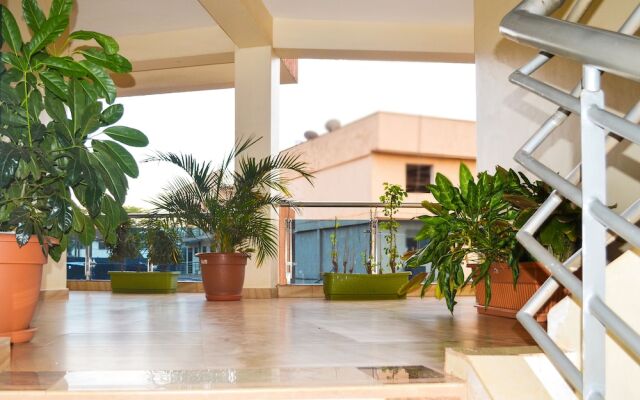 Selina Apartments