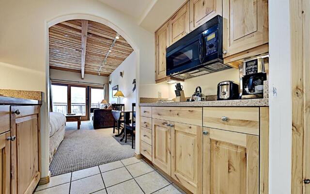 Timberline Condominium Studio Deluxe Unit 215