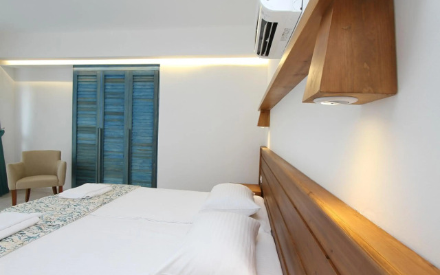 Dedeminn Marina Hotel