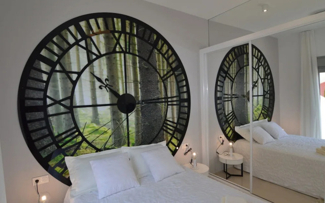 Villa With Garden & Roof Deck