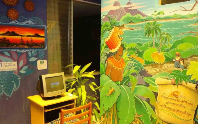 Hostal Los Volcanes - Hostel