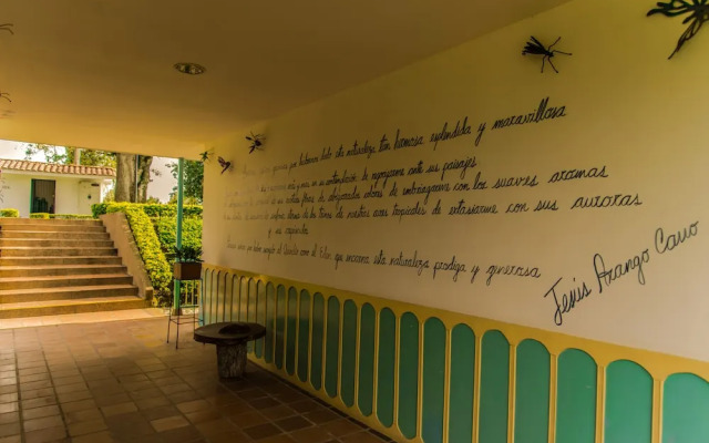 Hotel El Eden Parque Del Cafe