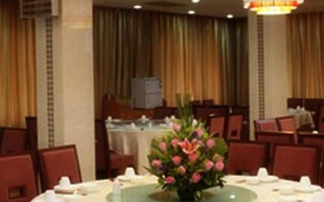 Xi Li Lake Holiday Resort