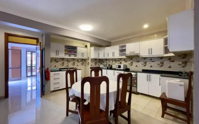 Charming 2-bed Apartment in Kigali