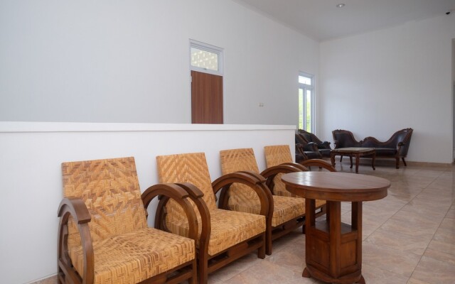 RedDoorz Syariah near Transmart Pabelan Solo