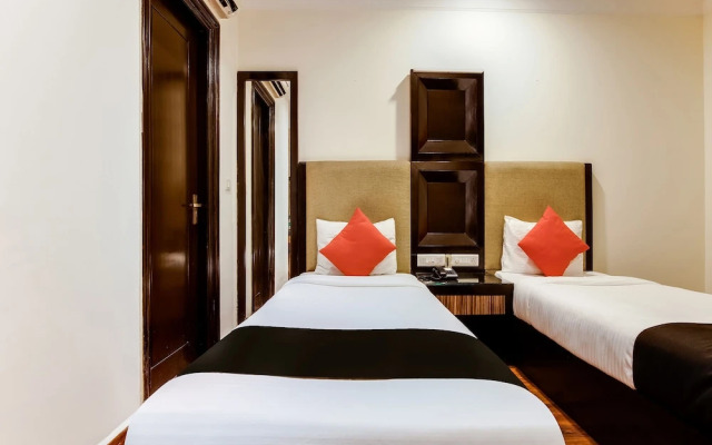 OYO 7075 Hotel Oakland