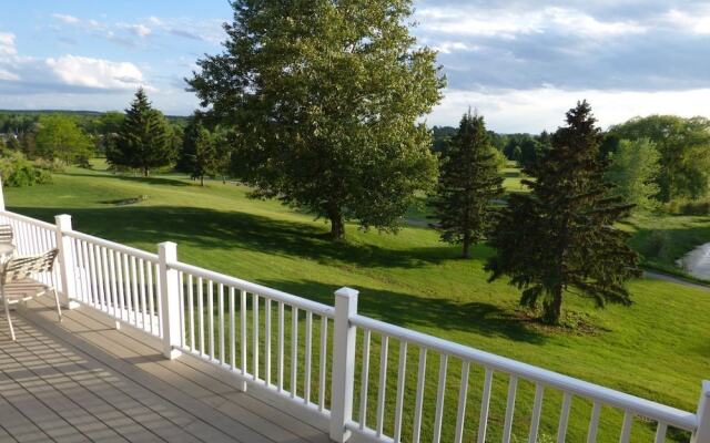 2 Bedroom Condo Golf Course Views 5166