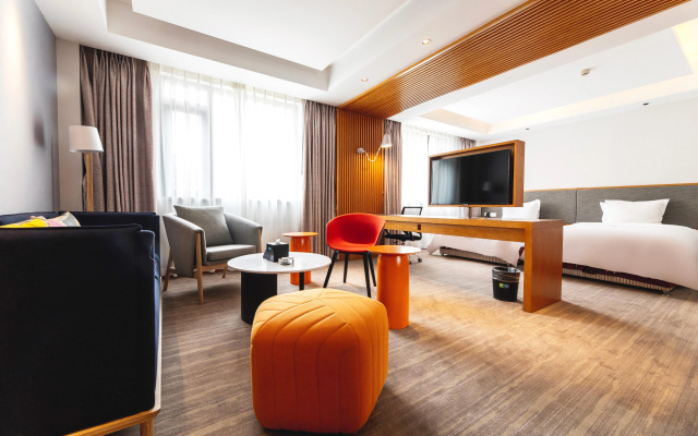 Holiday Inn Express Daocheng Yading